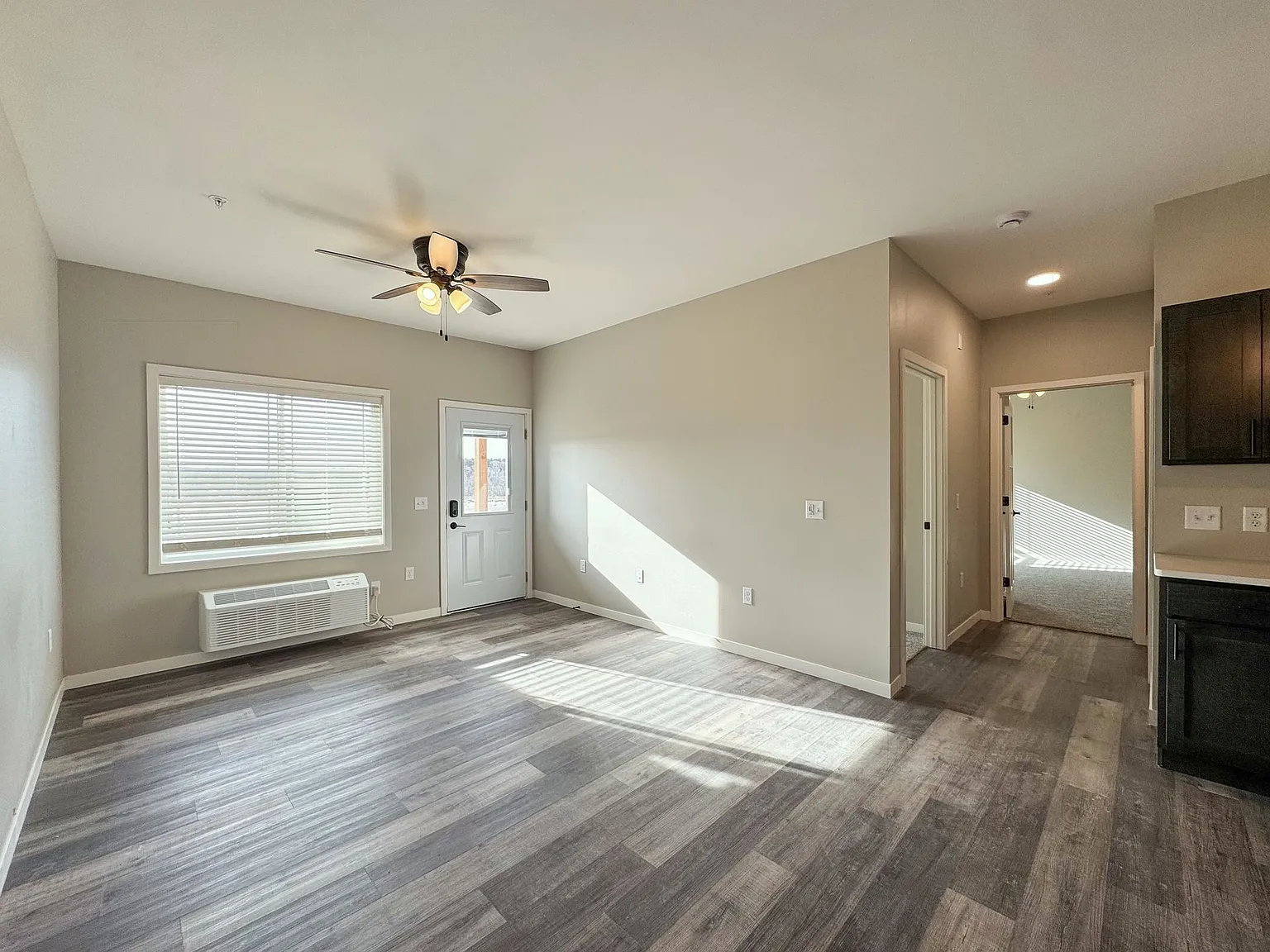Latitude 45 — Photo 4