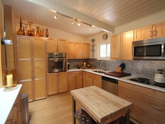 5th image of 3669 Eaglerock Dr