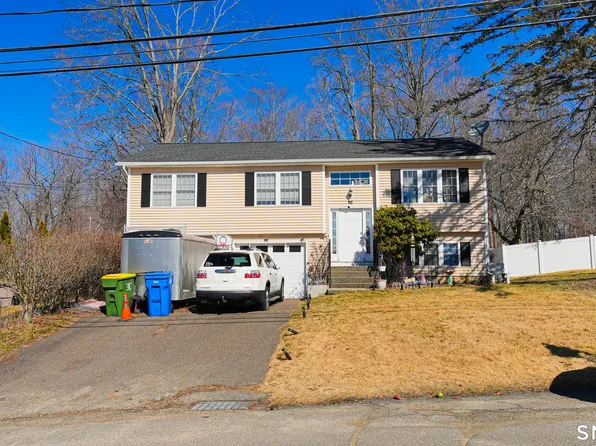 76 Hickory Hill Dr, Waterbury, CT 06708