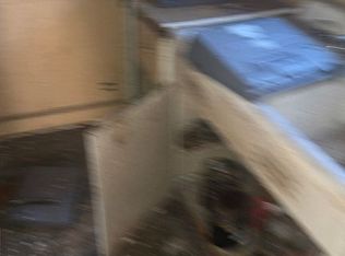 67 Gaines St, Montgomery, WV 25136