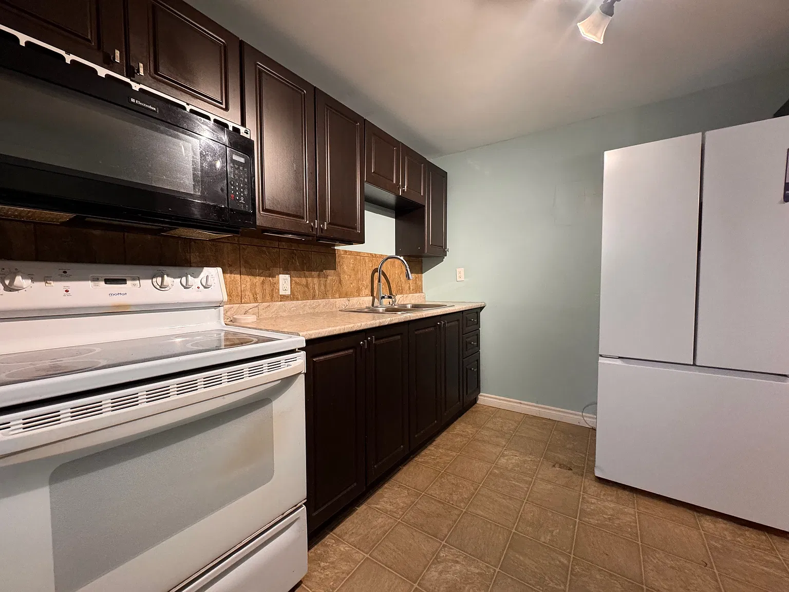 729 Parkview Crescent Cambridge — Photo 4