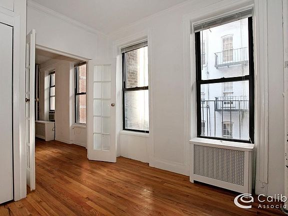 3rd image of 305 E 91st St APT 3A
