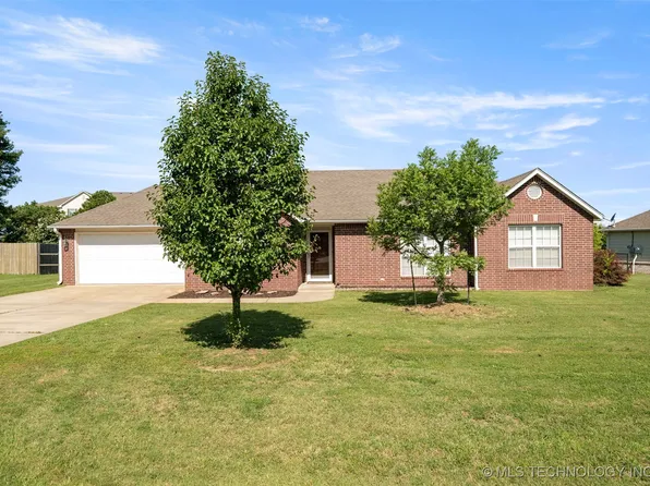 18950 S Canyon Creek Rd, Claremore, OK 74017