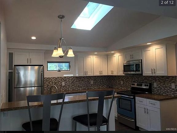 3rd image of 791 Campbell Blvd
