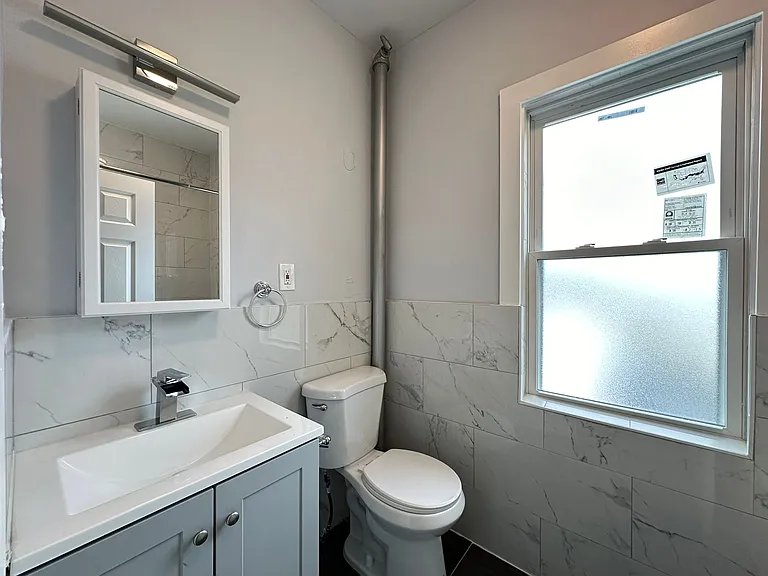 737 Communipaw Ave #39E — Photo 8