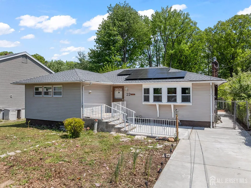 22 Foley Ave