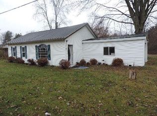 15601 McCaslin Lake Rd, Linden, MI 48451