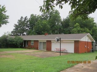 1927 N 9th Ave, Purcell, OK 73080