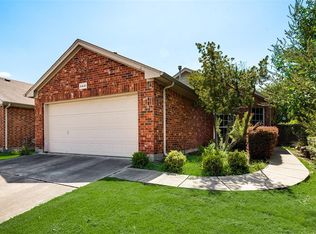 6441 Geneva Ln, Fort Worth, TX 76131