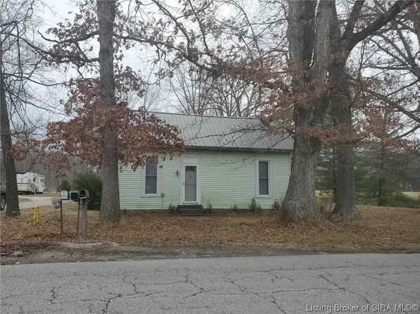 31 S Boatman Road, Scottsburg, IN 47170