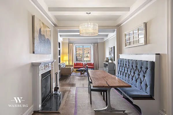 Sold by Warburg | media 2
