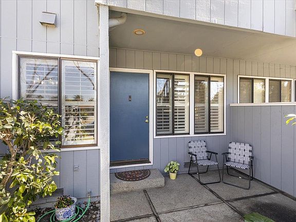 2nd image of 876 La Barbera Dr