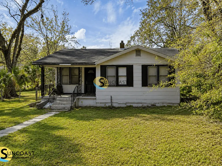 2950 Warrington St — Photo 1