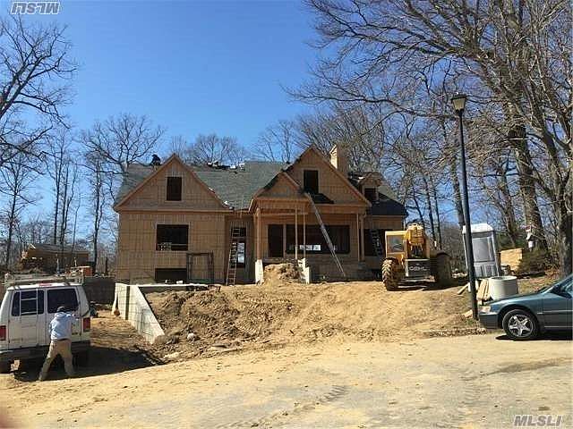 1st image of 6 Tom Ct