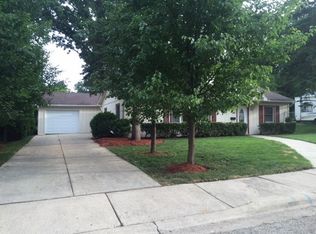 241 Grove St, Mundelein, IL