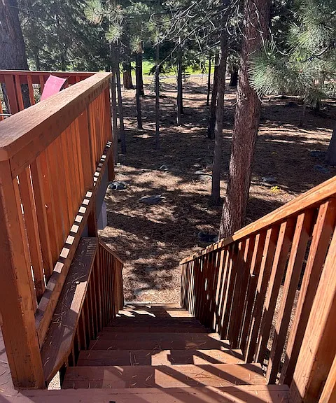 Access to back yard from upper deck