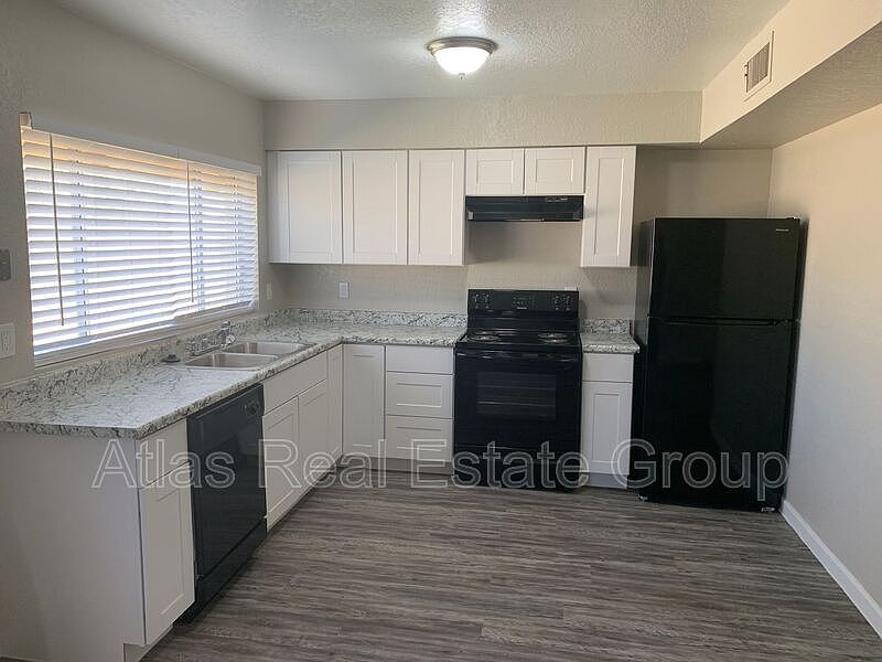 1st image of 4128 W Windrose Dr