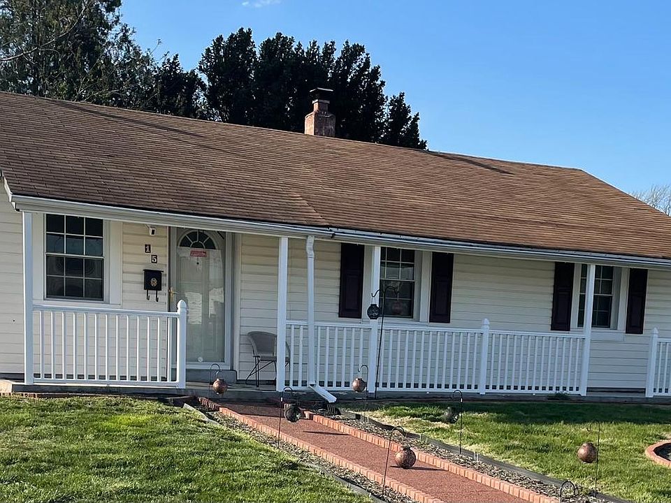 1st image of 15 Rieve Ave