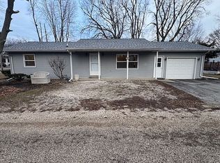 206 N Court St, Flanagan, IL 61740