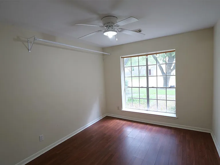 1314 Hollow Ash Ln — Photo 17