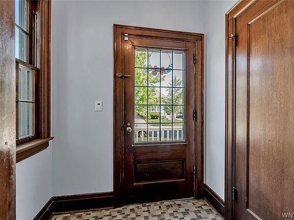 3rd image of 365 McKinley Ave