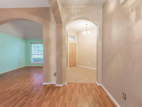 2nd image of 11264 Newberry Dr