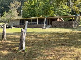 84 Forest Rd, Linden, TN 37096