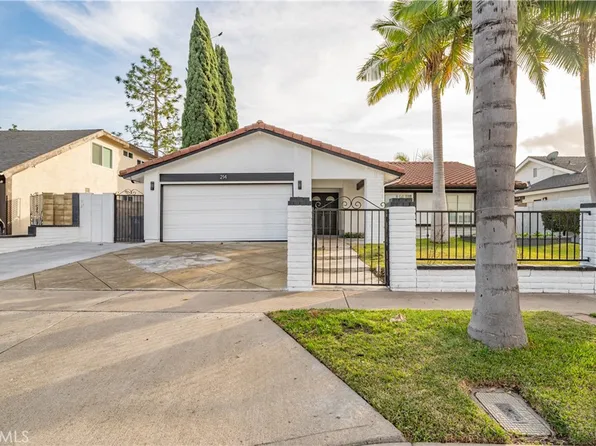 214 W Alton Ave, Santa Ana, CA 92707