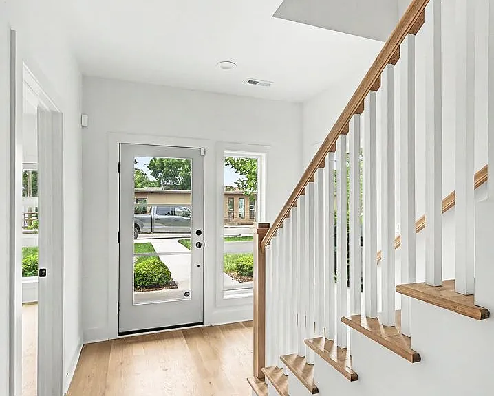 532 Southgate Ave — Photo 4