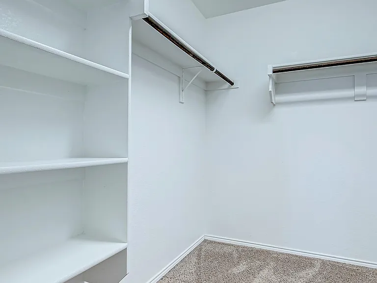 120 Abelia Dr — Photo 16