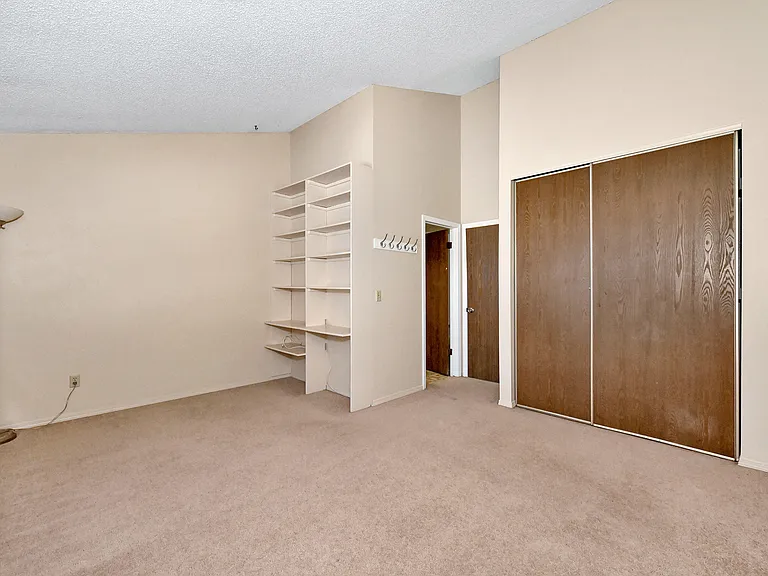 6615 Warbler Ln — Photo 4