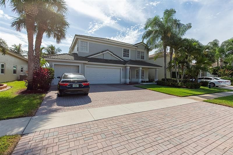1st image of 4129 Bahia Isle Cir