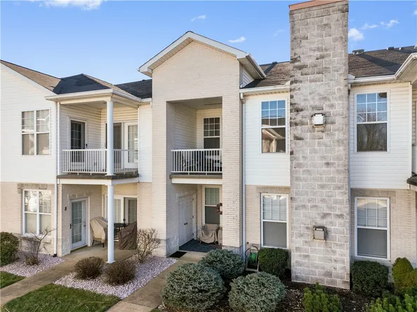 240 Adams Pointe Blvd Unit 4, Mars, PA 16046