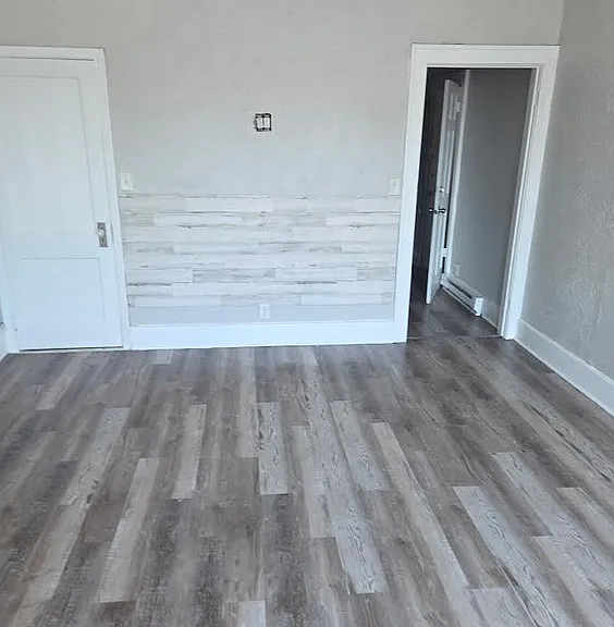 1910 Pine Ave #2 — Photo 4