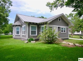509 Black St, Schulenburg, TX 78956
