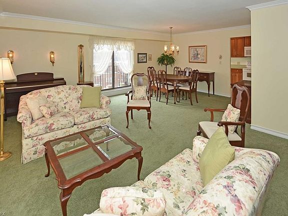 5th image of 12500 Edgewater Dr APT 601