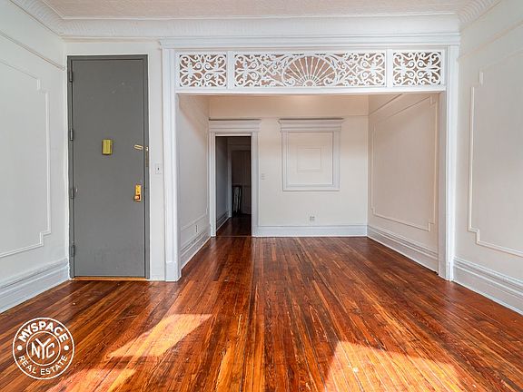 2nd image of 275 Halsey St APT 3R