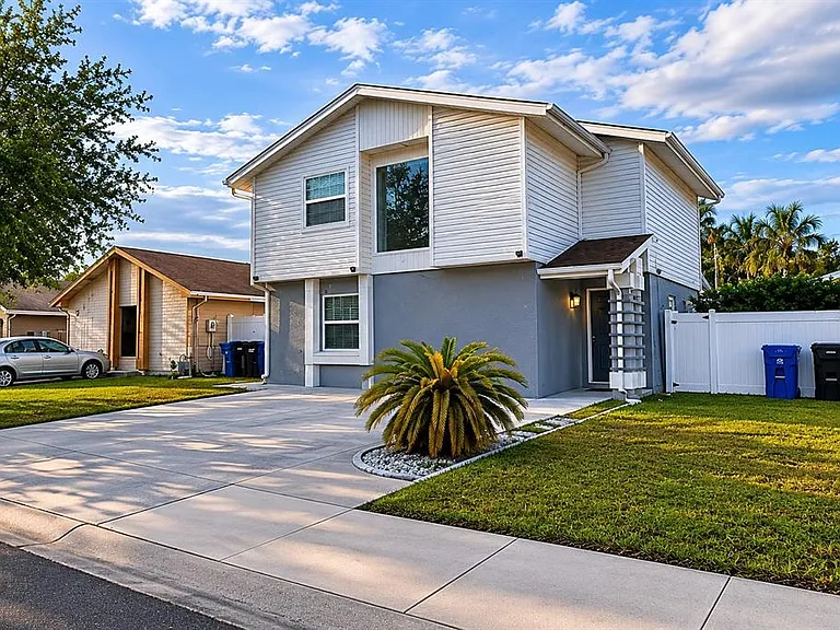 5124 Springwood Dr — Photo 1
