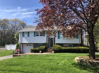 25 Coweeset Dr, Brockton, MA 02301