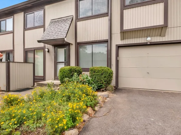 34943 S Turtle Trl APT A, Willoughby, OH 44094