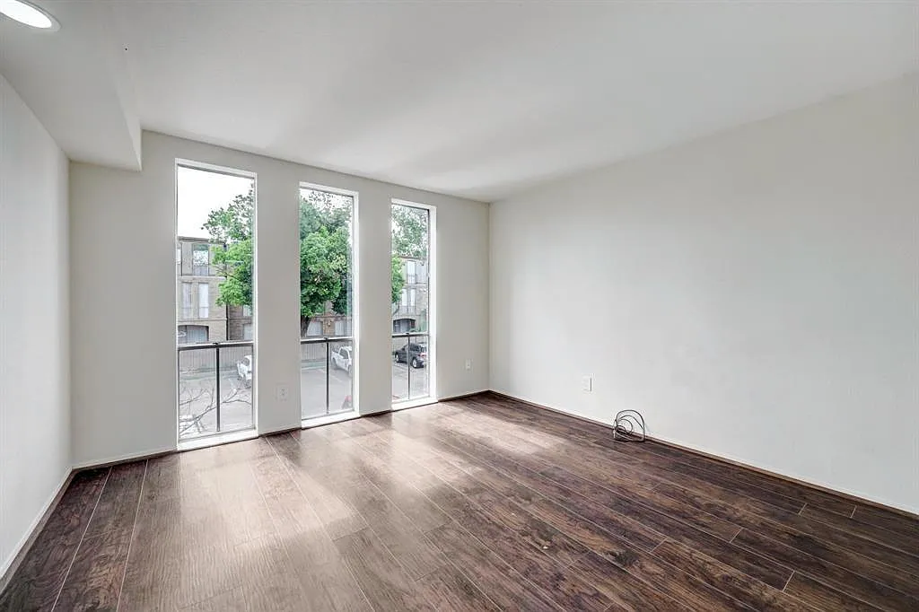 1 bed, 1.0 bath, 767 sqft, $1,200 — Photo 4