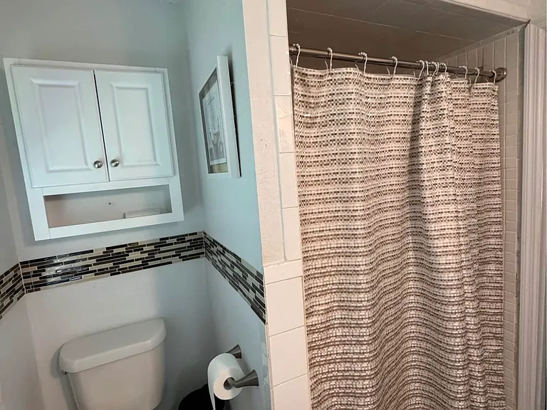 2346 Greenbrier St #1 — Photo 4