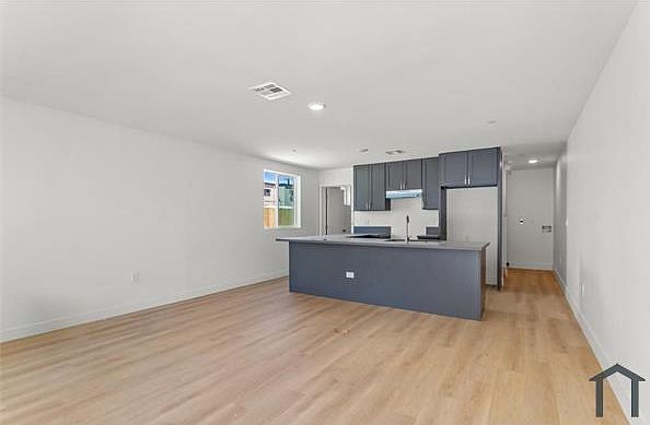 1st image of 707 W 80th St #703
