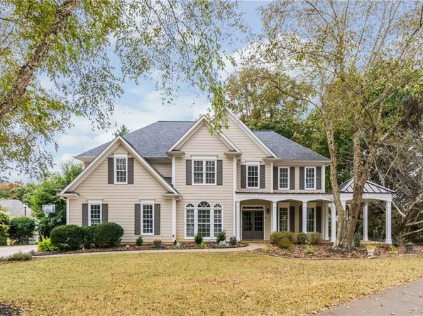 6710 Timber Cove Point, Cumming, GA 30041