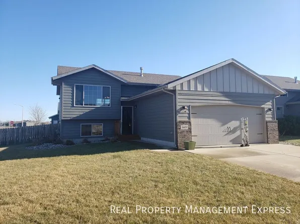 4600 S Wassom Ave, Sioux Falls, SD 57106