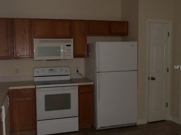 3rd image of 2545 Newbern Dr