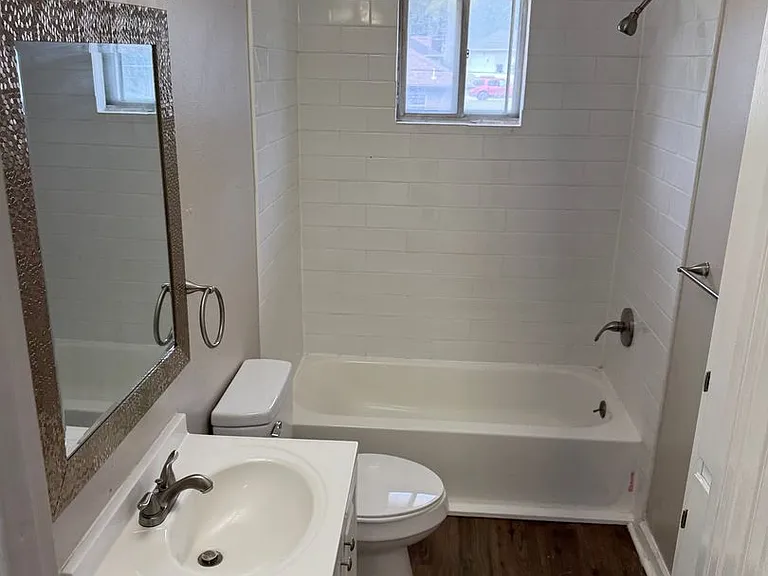 East University Apartments — Photo 10