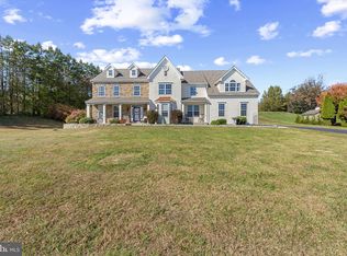 25 Hastings Ln, Spring City, PA 19475