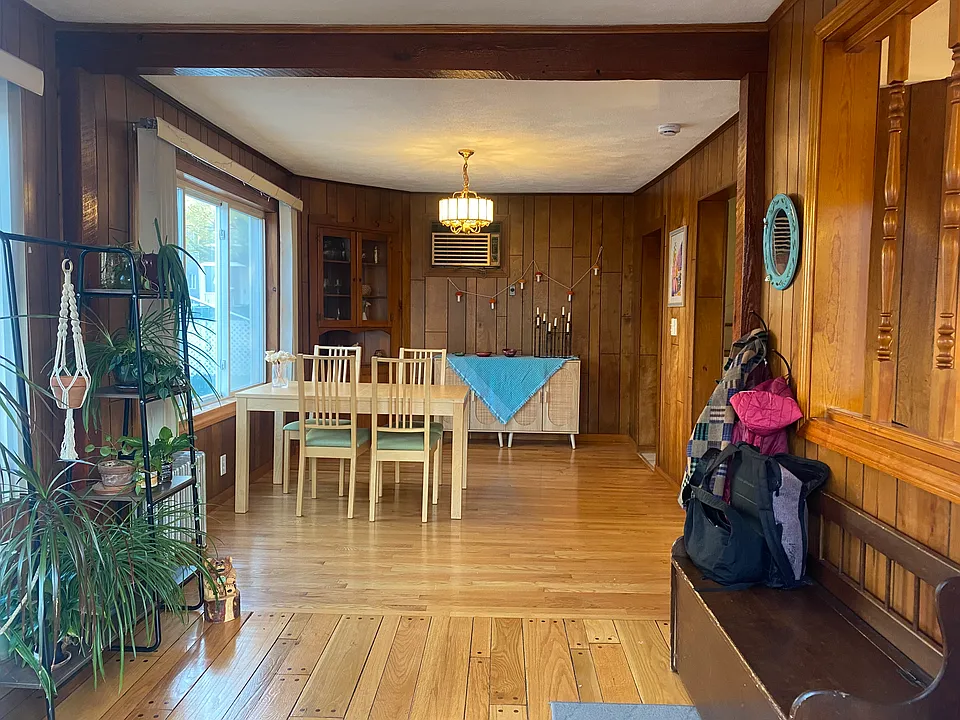 11 Whittemore St #1