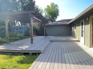 3087 Crystal Mountain Ave, Medford, OR 97504